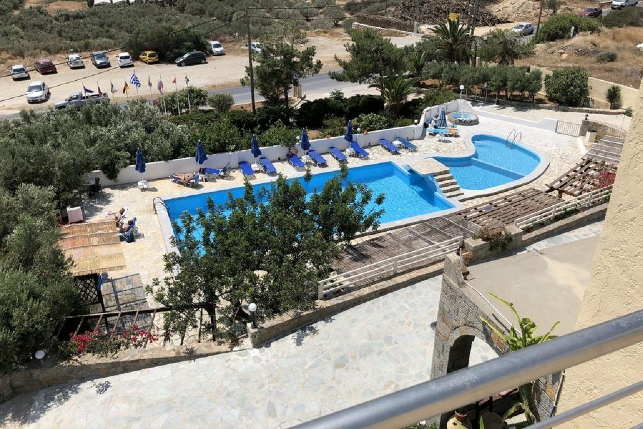 Blue Sky Hotel コウトソウナリ エクステリア 写真